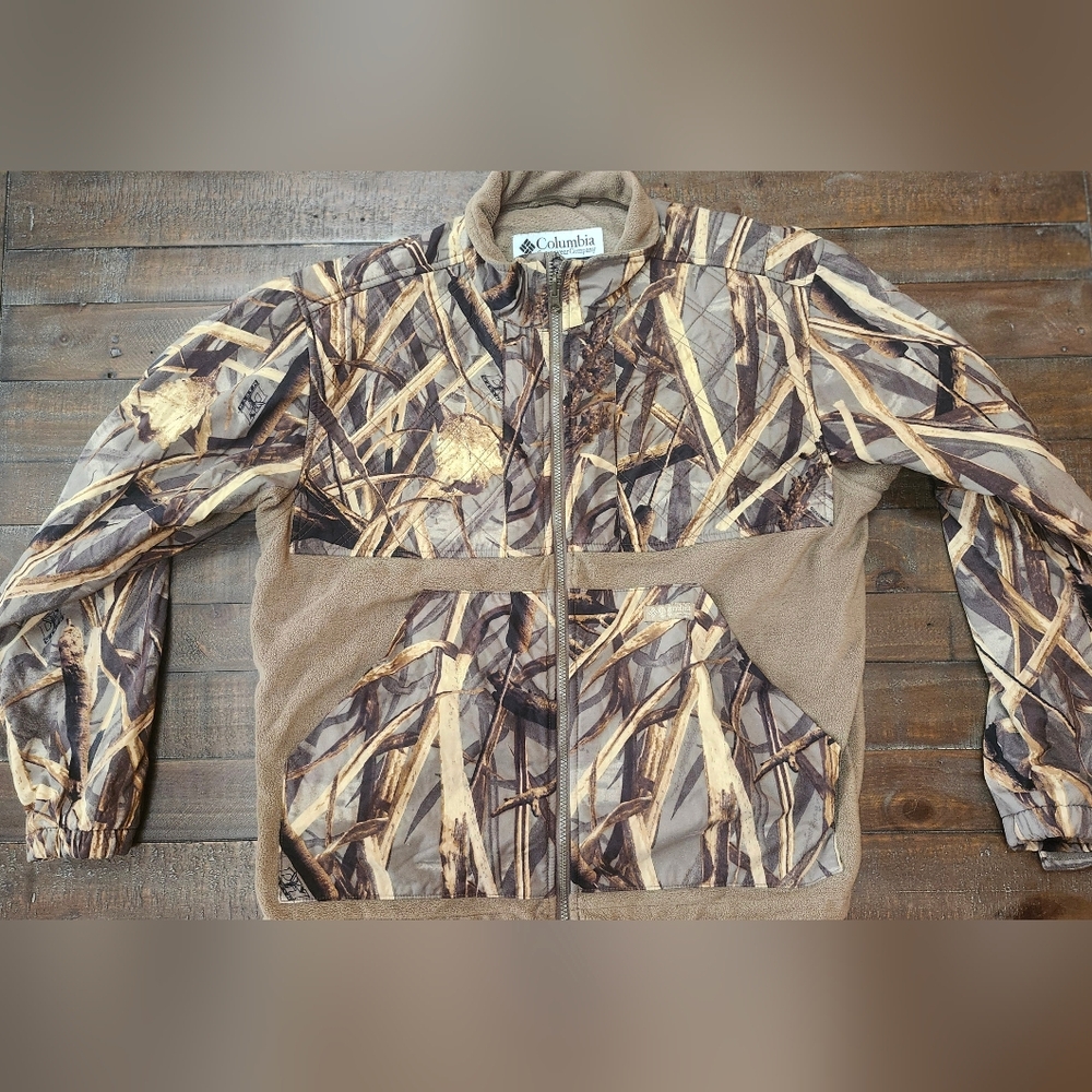 Columbia SPORTSWEAR camo Fleece Jacket